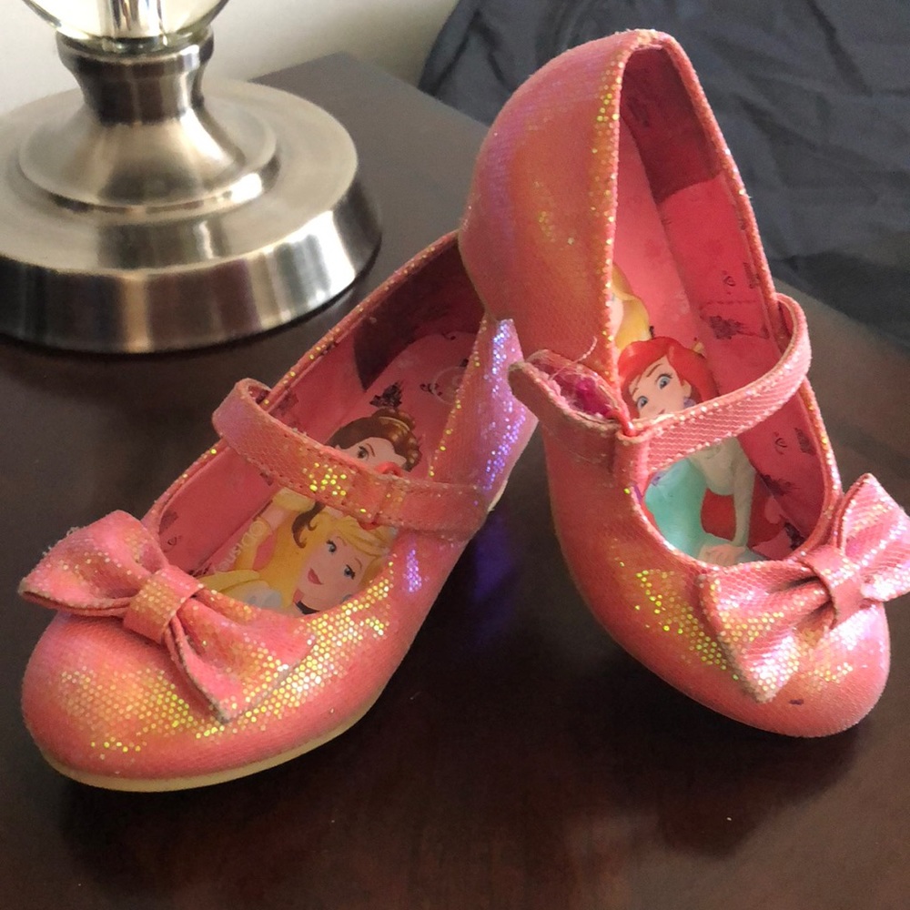 Disney little girls heels 👠